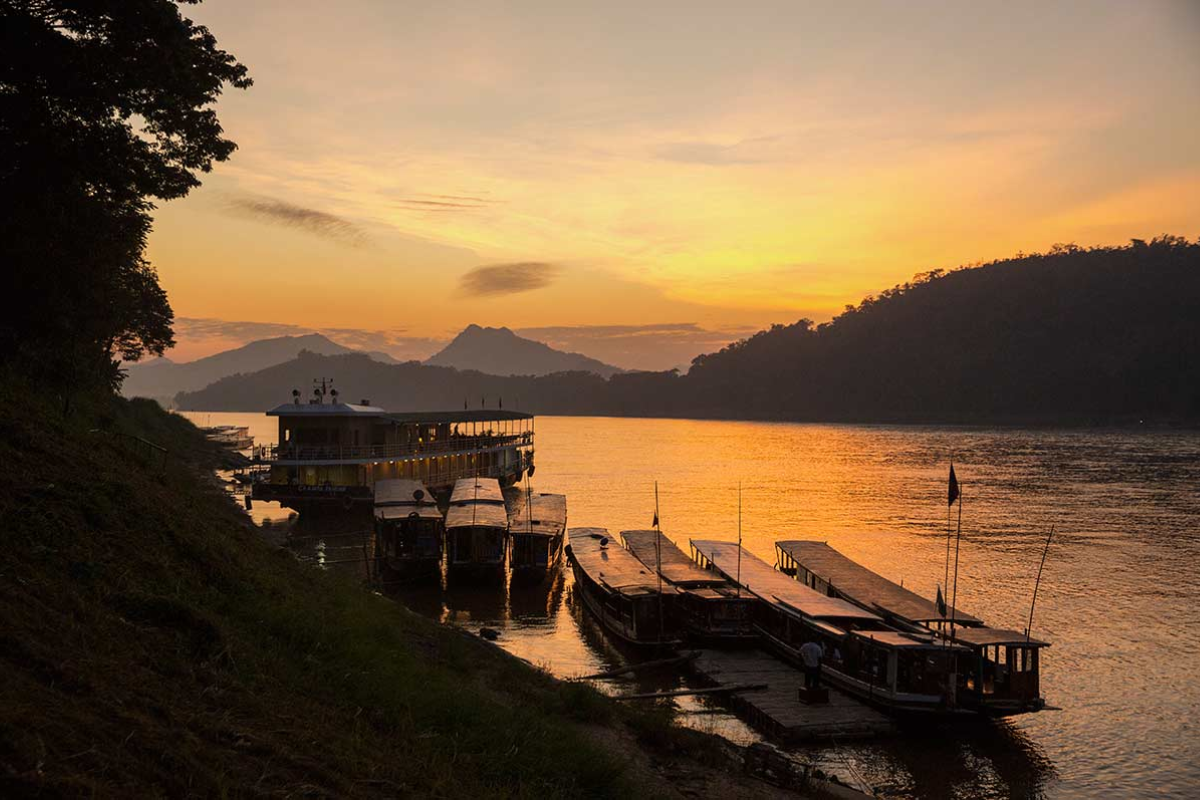 Mekong River, Pakbeng, Laos - World Mate Travel