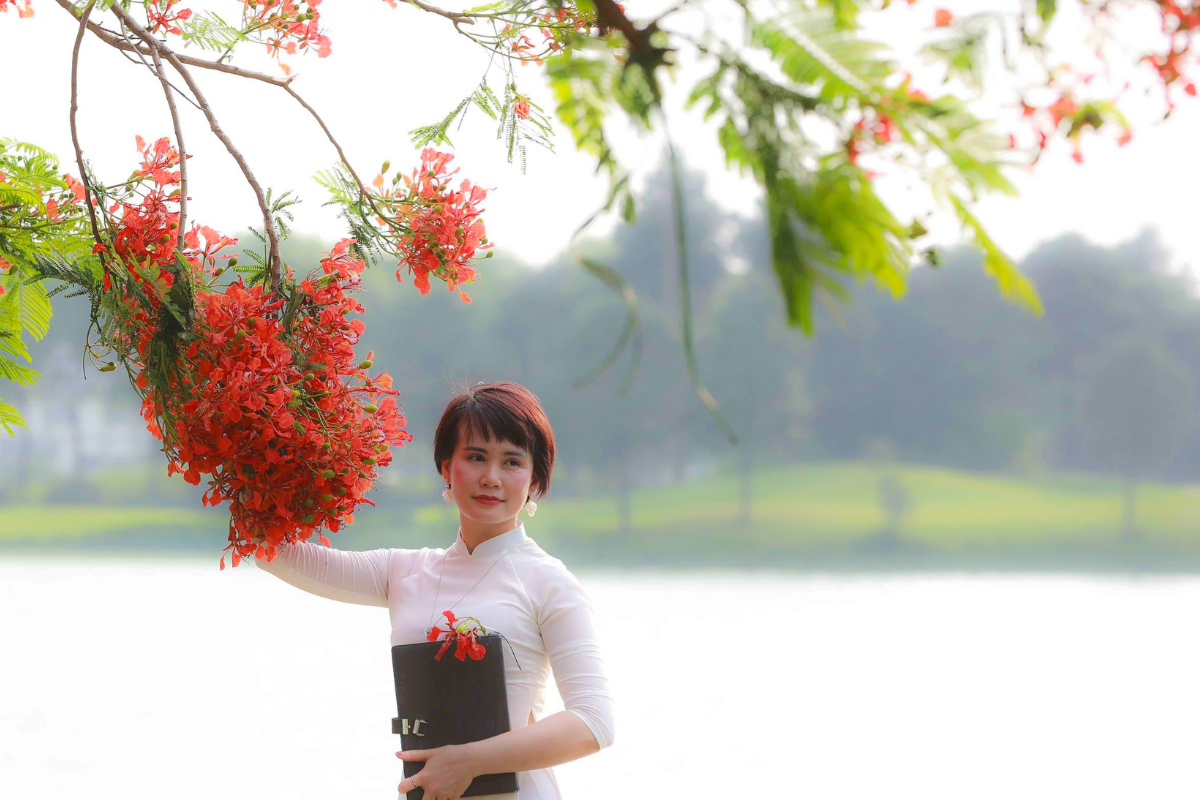 Hanoi in July with Phuong Flower