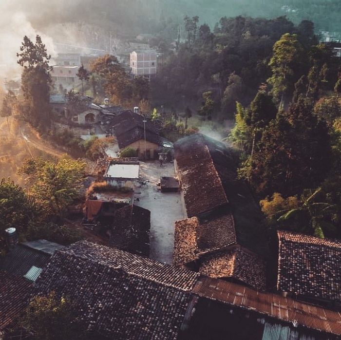 A serene early morning in Thèn Pả Village, Hà Giang. Photo by @thenpa23.