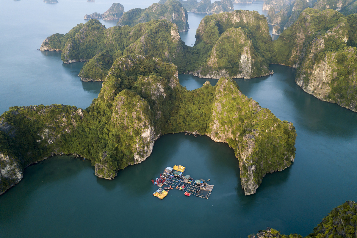 Halong Bay Vietnam - World Mate Travel 