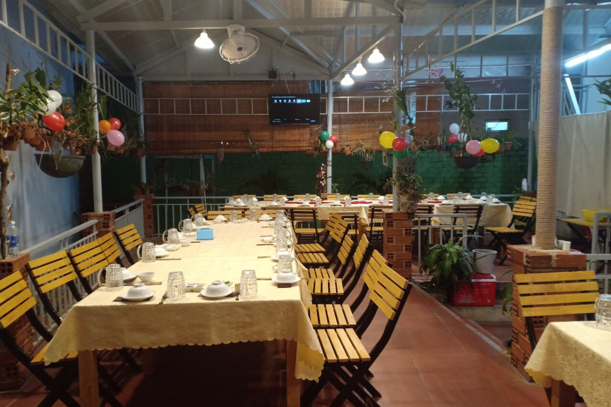 Huong Bien Restaurant