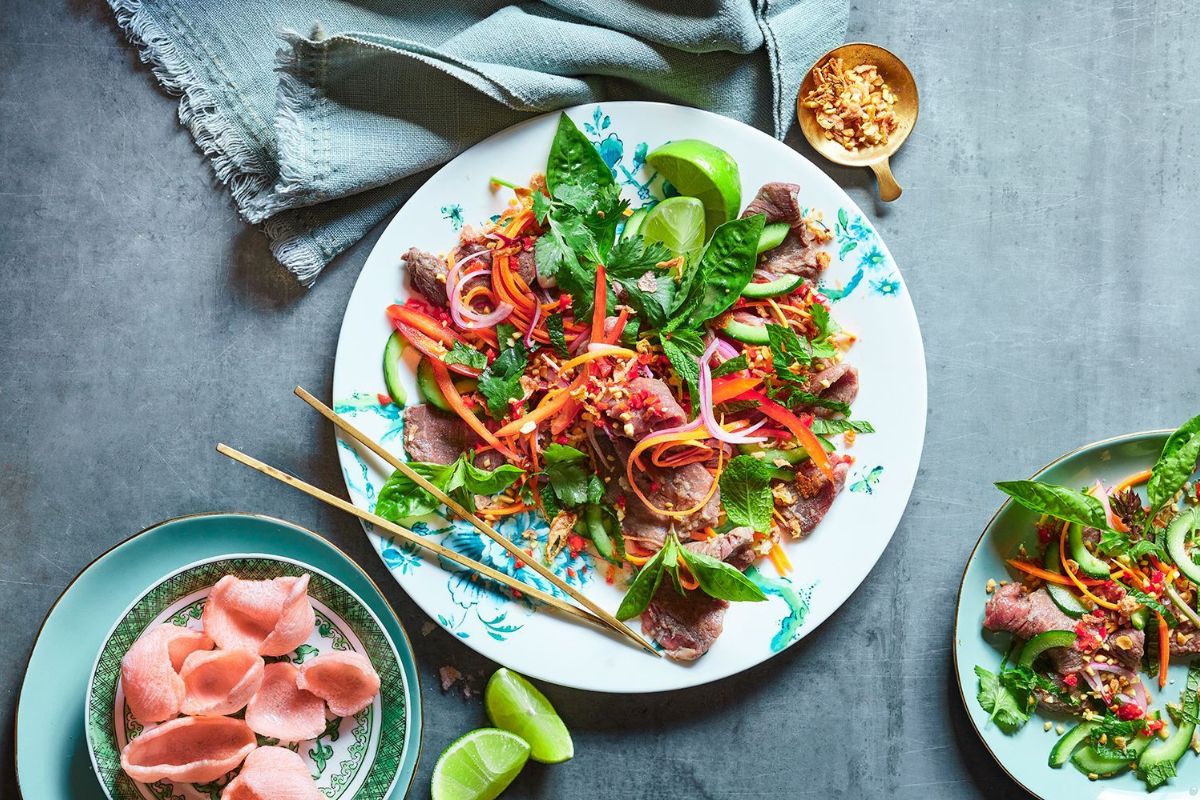 Bò Tái Chanh ( Rare Beef In Lime Juice Salad Vietnam ) 