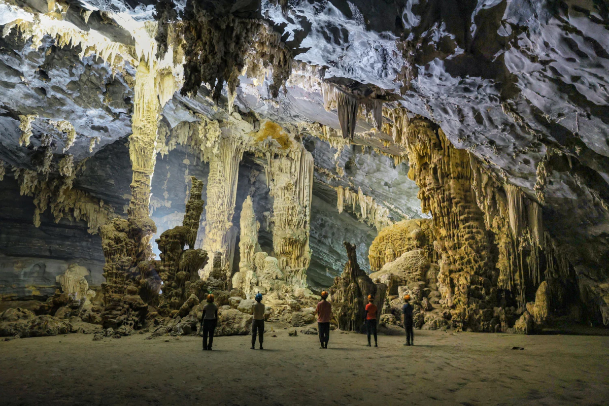 Tu Lan Cave System in Quang Binh Vietnam WorldMateTravel