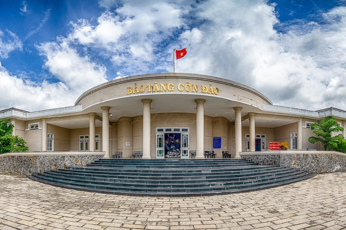 Exterior view of Con Dao Museum surrounded by peaceful nature
