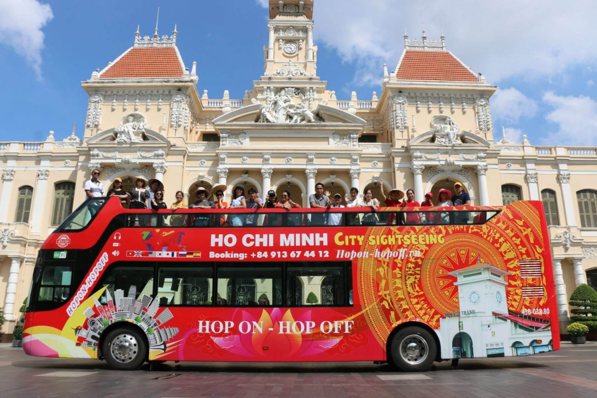 Tourist viewed Ho Chi Minh City from a double-decker bus