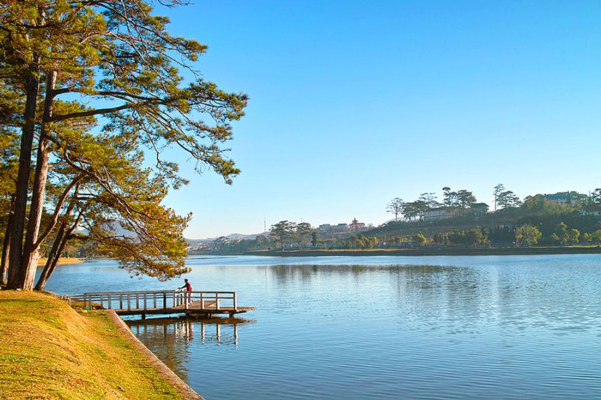 Nature around Xuan Huong Lake
