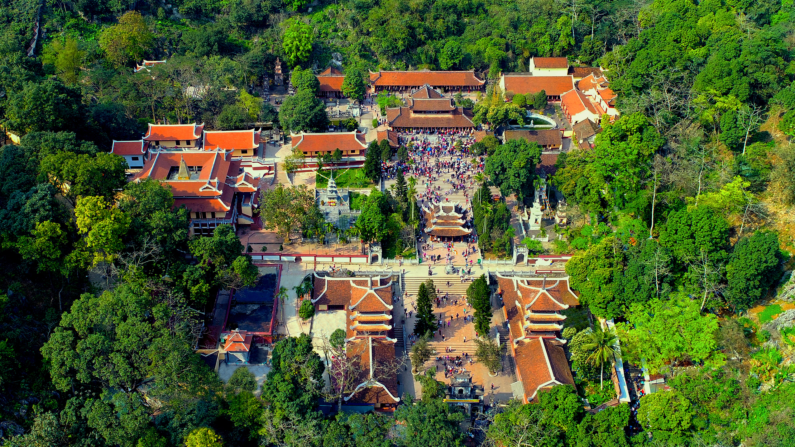 Huong Pagoda, Place to visit in Hanoi