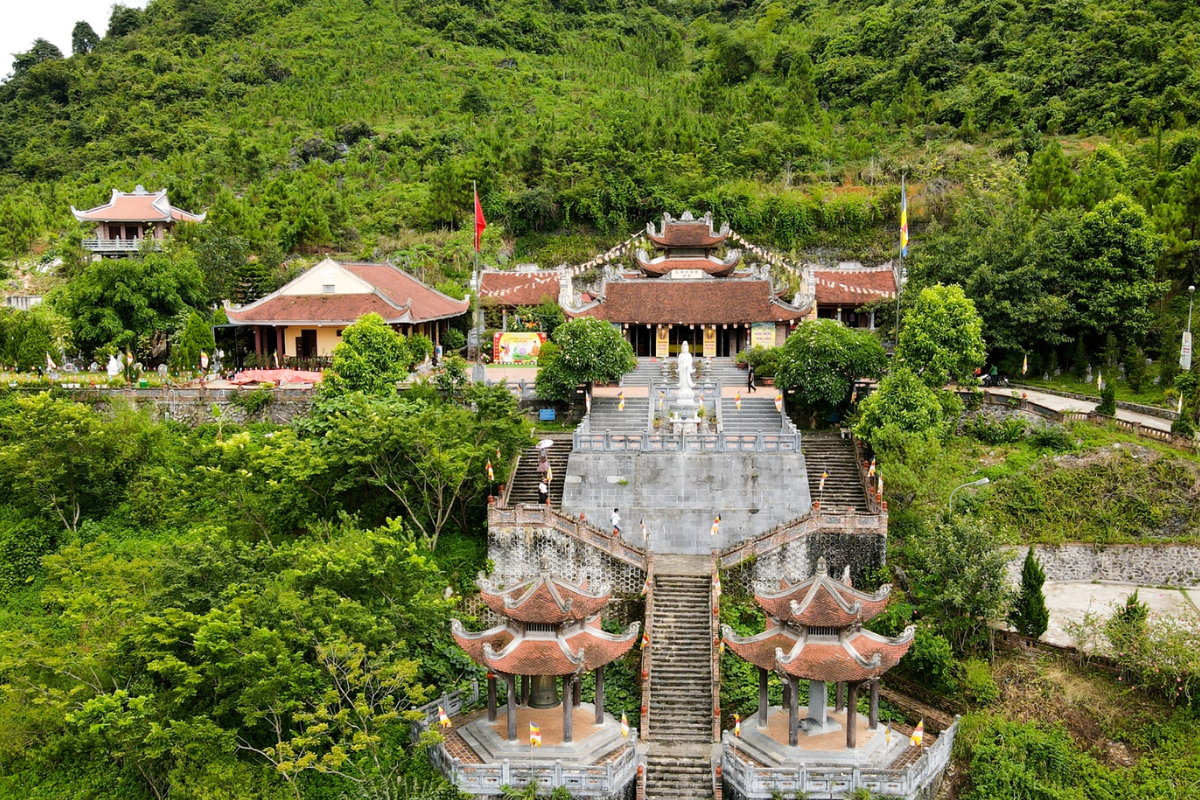 Phat Tich Truc Lam Ban Gioc Zen Monastery