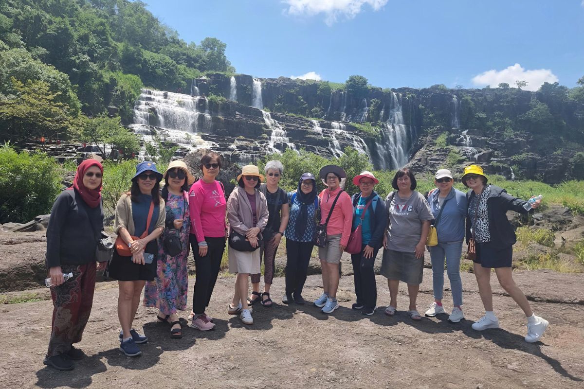 Breathtaking beauty of Pongour Falls