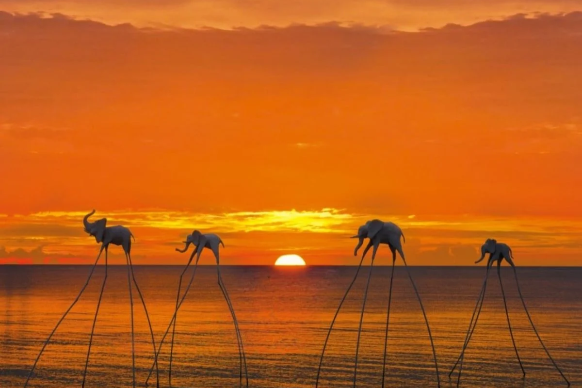 Sunset at Vung Bau Beach