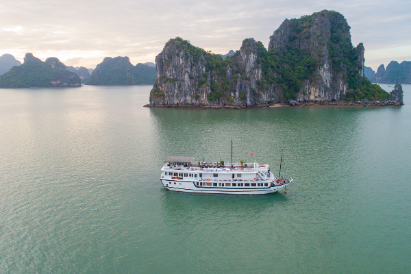 2D1N Ruby Cruise Halong Bay - photo 1
