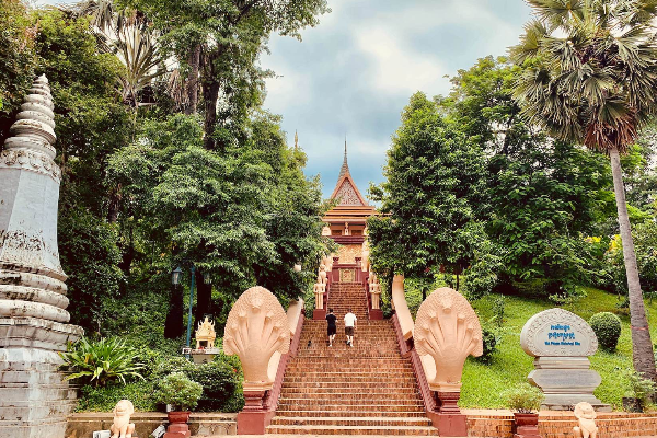 Phnom Penh’s Past & Present (Full day) - photo 11