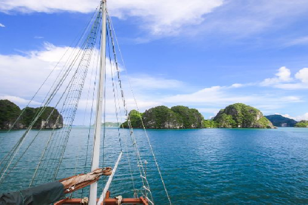 Discovering Vietnam and Cambodia in 12 Days - photo 6