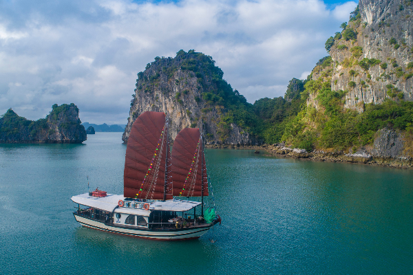 2D1N L'AMOUR JUNK BAI TU LONG BAY - photo 4