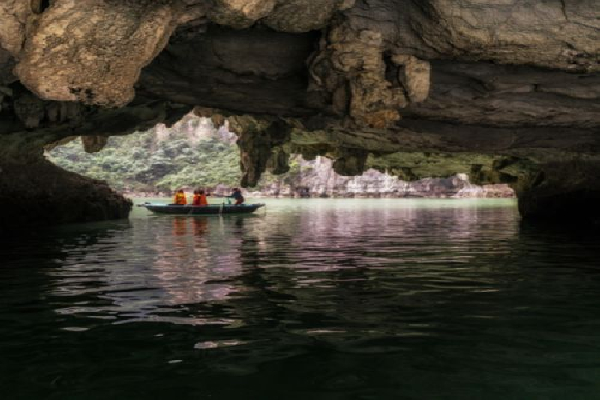 Discovering Vietnam and Cambodia in 12 Days - photo 9