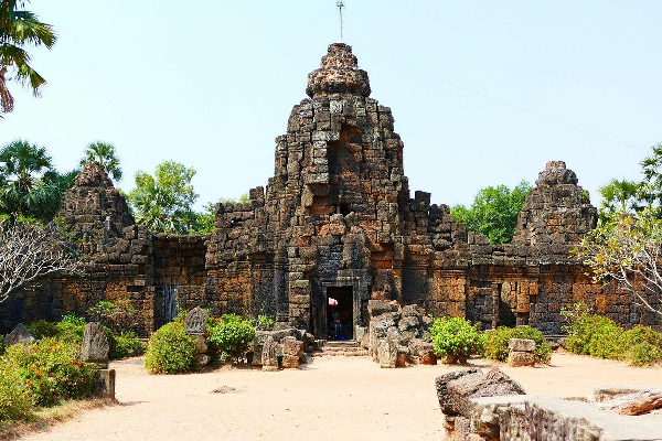 PHNOM CHISOR & TONLE BATI (Full day) - photo 7