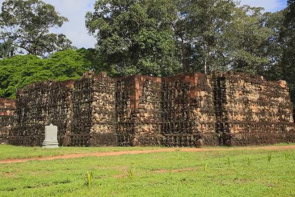 ANGKOR THOM 1 DAY TOUR - photo 7