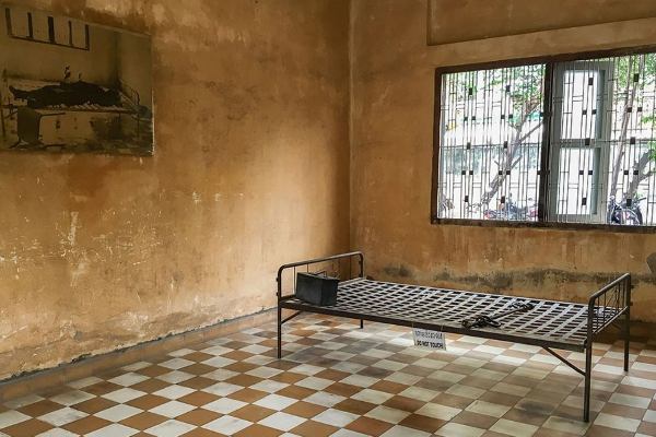 PHNOM PENH DARK'S SIDE (Half day) - photo 8