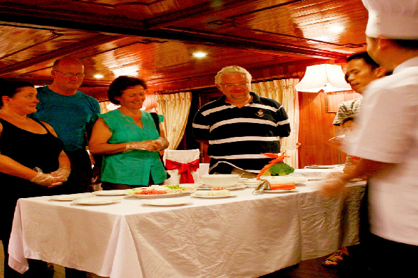 JADESAILS - HALONG BAY DAY TRIP - photo 10
