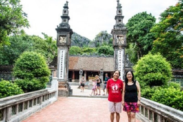 Hoa Lu, Tam Coc,  Bich Dong Day Tour - photo 3