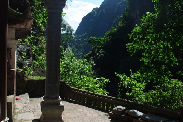 Hoa Lu, Tam Coc,  Bich Dong Day Tour - photo 6
