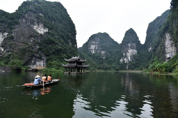 Trang An - Hang Mua Cave Day Tour - photo 5