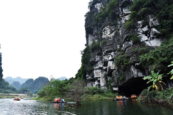Trang An - Hang Mua Cave Day Tour - photo 13