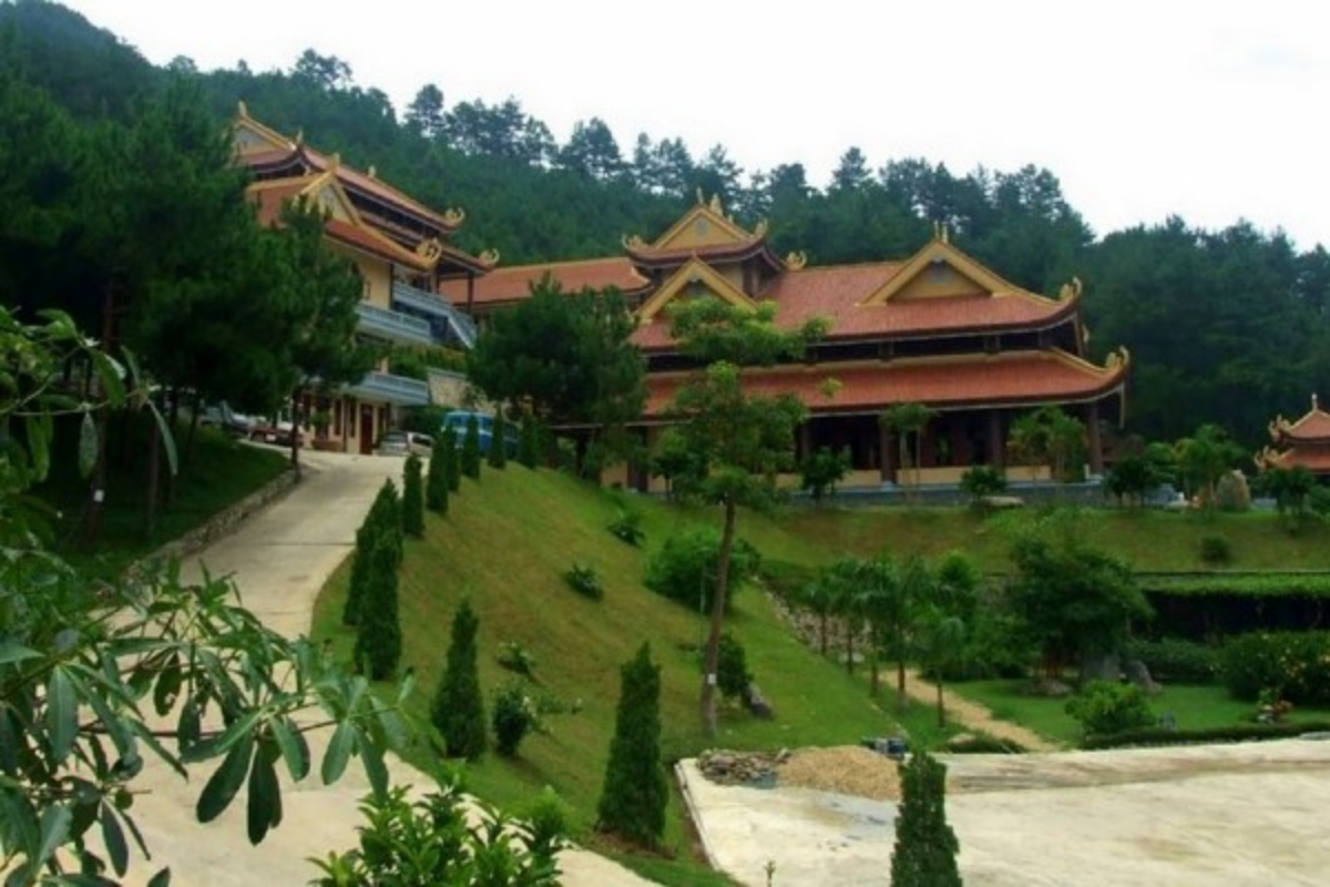 Road leading to Truc Lam Zen Monastery